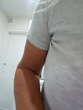 Snapshot of Melody73 chatting on October 1, 2025, 5:24 am Melody73 online show from October 1, 2025, 5:24 am