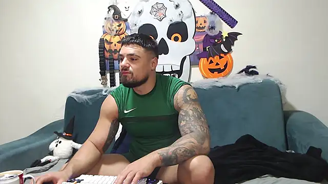 Tiberius hunk online show from November 2, 2025, 6:16 am