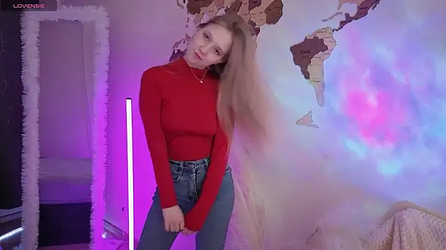 ChelseaBooton online show from February 3, 2026, 1:16 pm