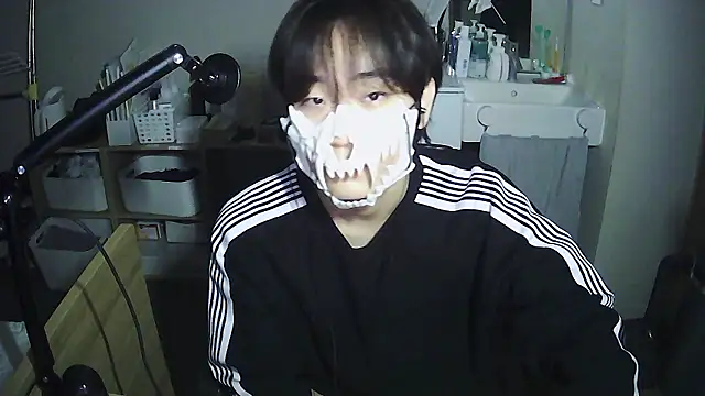 Snapshot of sdamvo2 chatting on July 16, 2026, 3:40 pm sdamvo2 online show from July 16, 2026, 3:40 pm