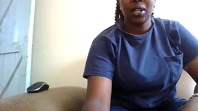 Snapshot of Squirt_Goddesss chatting on August 2, 2026, 8:35 am Squirt Goddesss online show from August 2, 2026, 8:35 am