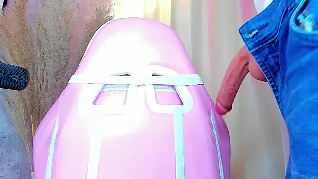 im hanna1 online show from October 21, 2025, 2:34 am