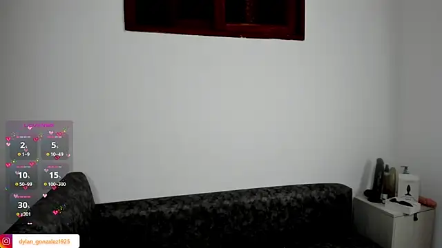 Dylan Turnerr online show from September 23, 2025, 8:56 pm