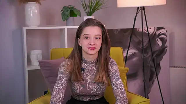 UdelaHathorne online show from March 1, 2025, 8:34 am