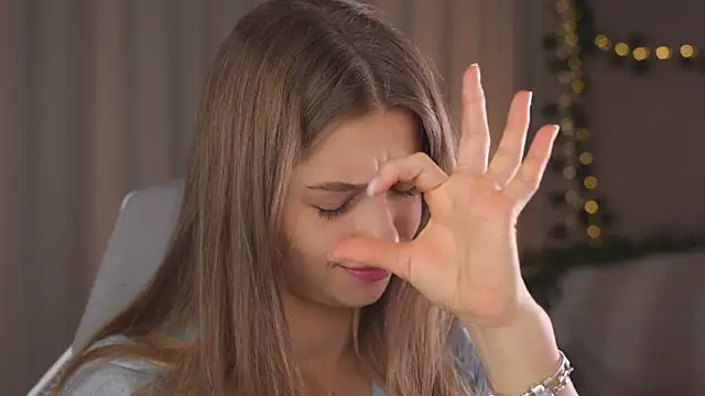 UdelaHathorne online show from September 18, 2025, 4:31 pm