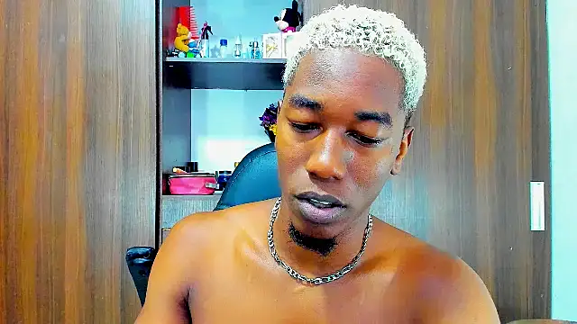 Snapshot of Dreamastercum_ chatting on October 12, 2025, 1:21 pm Dreamastercum  online show from October 12, 2025, 1:21 pm