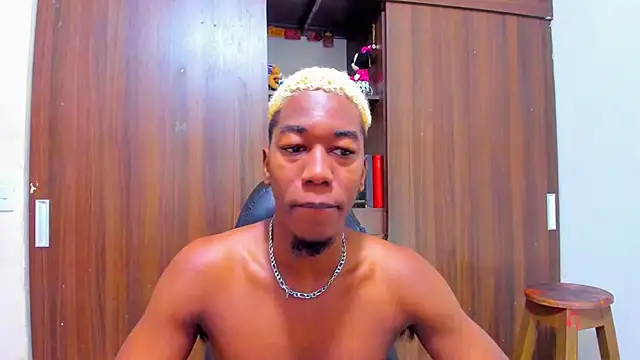 Dreamastercum  online show from August 4, 2026, 4:09 pm