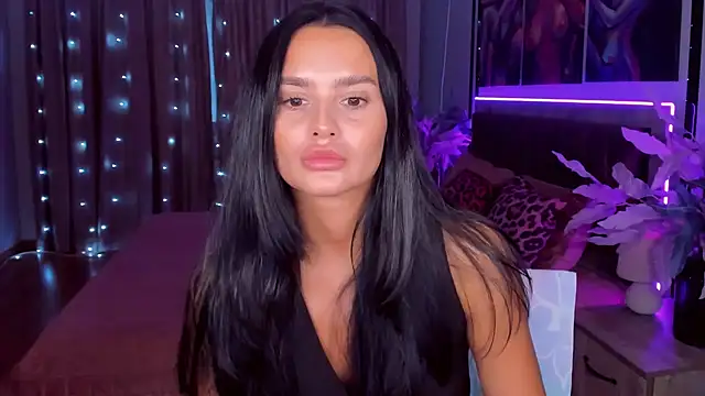 Snapshot of DanaSincere chatting on March 14, 2025, 6:32 am DanaSincere online show from March 14, 2025, 6:32 am