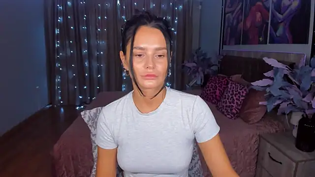 Snapshot of DanaSincere chatting on September 13, 2025, 5:40 am DanaSincere online show from September 13, 2025, 5:40 am