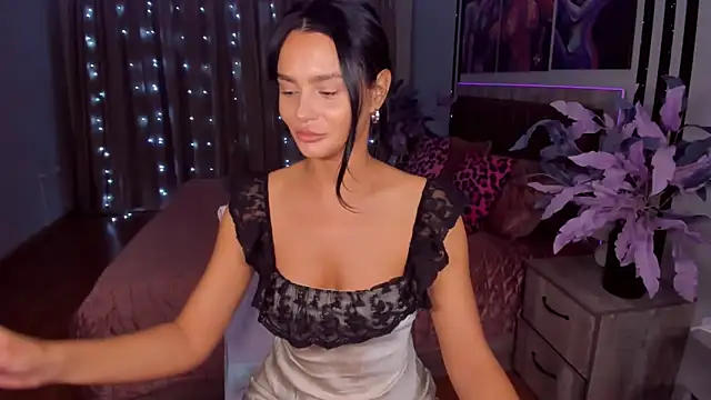 Snapshot of DanaSincere chatting on September 17, 2025, 3:41 am DanaSincere online show from September 17, 2025, 3:41 am