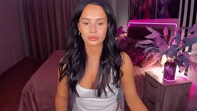 Snapshot of DanaSincere chatting on October 8, 2025, 4:21 am DanaSincere online show from October 8, 2025, 4:21 am