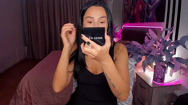 Snapshot of DanaSincere chatting on October 24, 2025, 4:09 am DanaSincere online show from October 24, 2025, 4:09 am