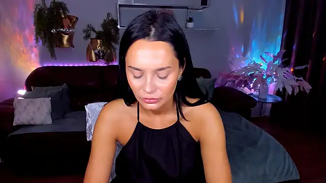 DanaSincere online show from June 19, 2026, 3:33 am
