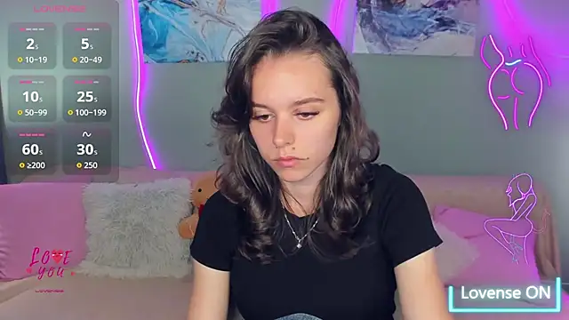 EmelyMason online show from June 26, 2026, 6:18 am