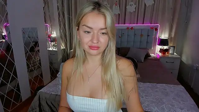 Snapshot of EvaGoddes chatting on October 25, 2025, 6:32 am EvaGoddes online show from October 25, 2025, 6:32 am