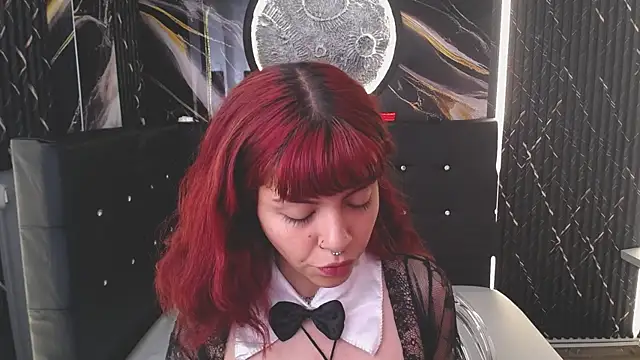 Snapshot of Genesisrea__ chatting on October 19, 2025, 2:40 pm Genesisrea   online show from October 19, 2025, 2:40 pm