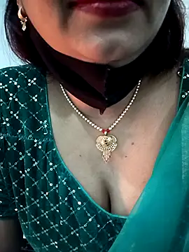 Neha-Bhabhi-Rasily online show from December 3, 2025, 2:26 pm