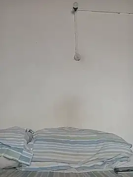 Snapshot of Missvixen81 chatting on October 6, 2025, 9:29 am Missvixen81 online show from October 6, 2025, 9:29 am