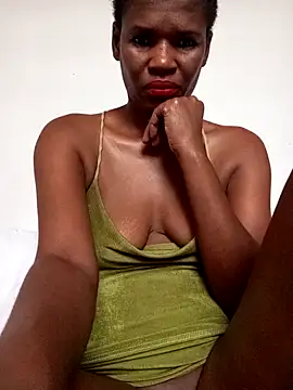 Snapshot of Missvixen81 chatting on October 11, 2025, 11:20 am Missvixen81 online show from October 11, 2025, 11:20 am