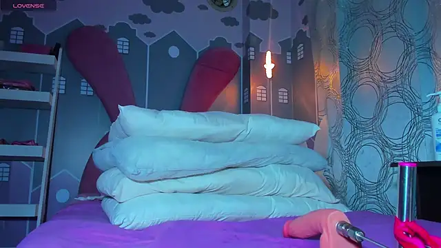 sweetiepeach  online show from November 30, 2025, 4:16 am