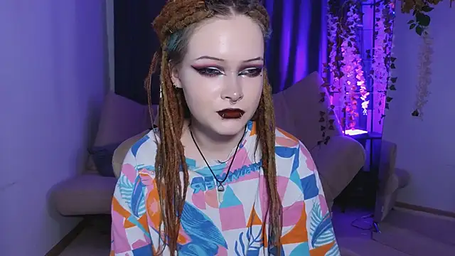 Snapshot of NicoleFlloret chatting on March 5, 2025, 12:11 pm NicoleFlloret online show from March 5, 2025, 12:11 pm