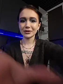 HeatherSweet  online show from June 22, 2026, 6:49 pm