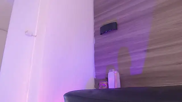 Snapshot of SashaNova chatting on March 7, 2026, 8:00 am SashaNova online show from March 7, 2026, 8:00 am