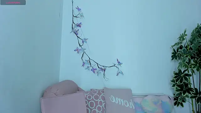 Snapshot of SaskiaGrendel chatting on October 22, 2025, 6:07 pm SaskiaGrendel online show from October 22, 2025, 6:07 pm