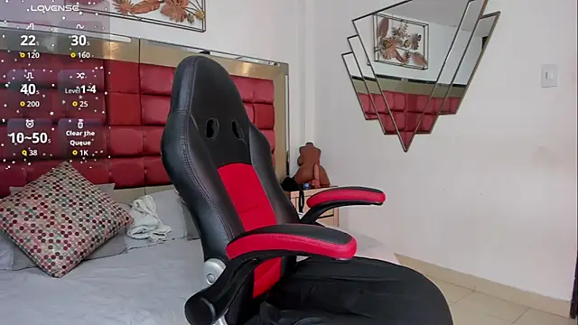 Snapshot of SaskiaGrendel chatting on October 28, 2025, 12:25 am SaskiaGrendel online show from October 28, 2025, 12:25 am