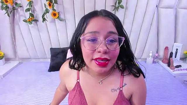 Snapshot of _Violeta_18 chatting on September 27, 2025, 4:06 am  Violeta 18 online show from September 27, 2025, 4:06 am