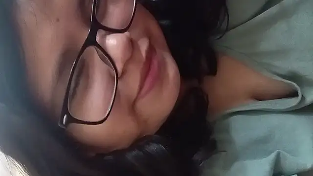 Snapshot of Maferyale chatting on February 16, 2026, 3:24 am Maferyale online show from February 16, 2026, 3:24 am