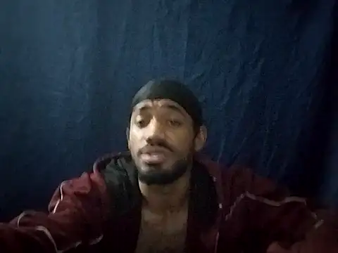 Snapshot of ThroaThoeGOAT chatting on March 3, 2025, 3:30 am ThroaThoeGOAT online show from March 3, 2025, 3:30 am