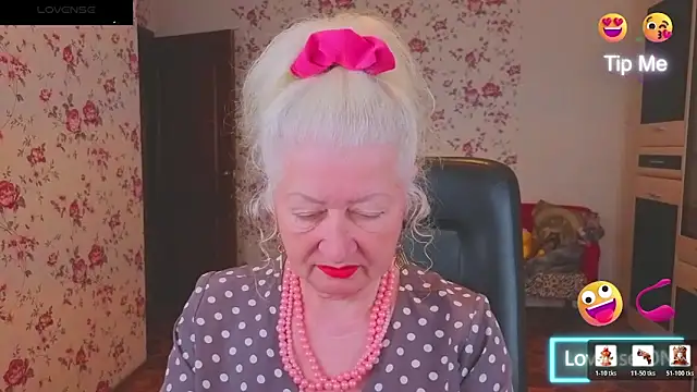 Maya Mayflower online show from June 7, 2026, 3:21 am