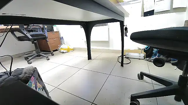 Snapshot of GM51-1988 chatting on September 25, 2025, 3:49 pm GM51-1988 online show from September 25, 2025, 3:49 pm