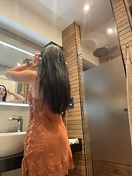 Snapshot of Vanessao1 chatting on November 11, 2025, 7:30 am Vanessao1 online show from November 11, 2025, 7:30 am