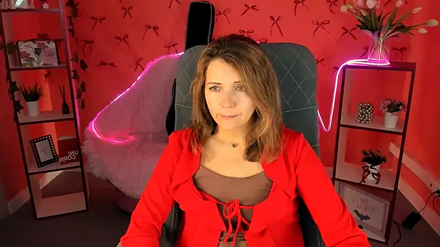 Snapshot of NicoleHitman chatting on September 29, 2025, 5:45 am NicoleHitman online show from September 29, 2025, 5:45 am