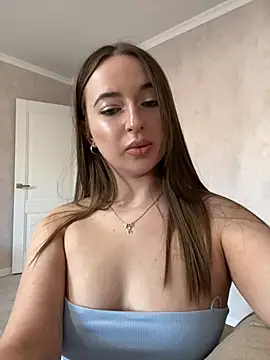 Snapshot of AlisaQSky chatting on March 13, 2026, 12:34 pm AlisaQSky online show from March 13, 2026, 12:34 pm