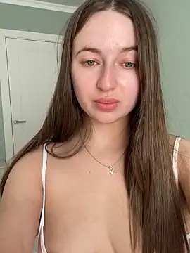 Snapshot of AlisaQSky chatting on March 25, 2026, 9:15 am AlisaQSky online show from March 25, 2026, 9:15 am