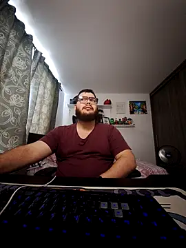 Edmund98 online show from November 7, 2025, 7:58 pm