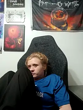 Dessydrips online show from September 9, 2025, 5:51 am