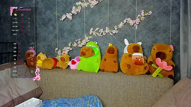 Snapshot of EvaTheHeart chatting on October 10, 2025, 9:08 am EvaTheHeart online show from October 10, 2025, 9:08 am