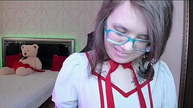 Katty Kitty9999 online show from March 18, 2025, 2:15 pm