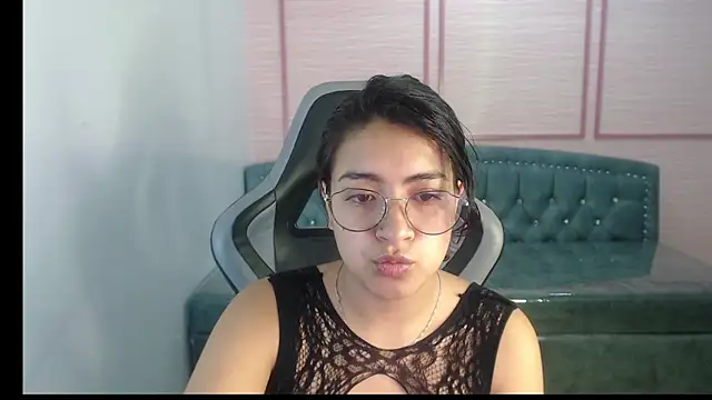 Snapshot of alexa_romero_t chatting on September 18, 2025, 1:02 pm alexa romero t online show from September 18, 2025, 1:02 pm