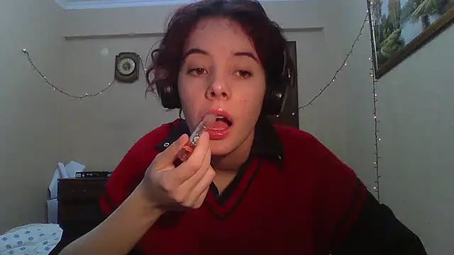  Amber Doll  online show from March 17, 2025, 3:36 am