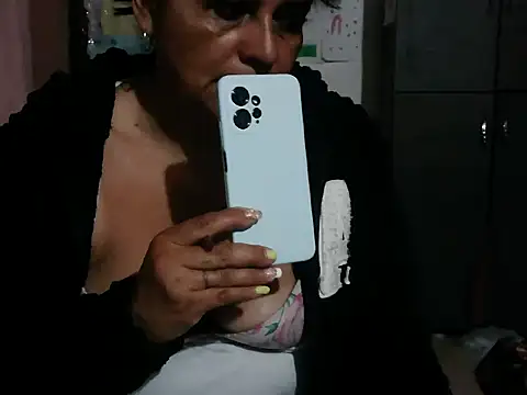 BiancaSteel online show from July 2, 2026, 11:44 pm