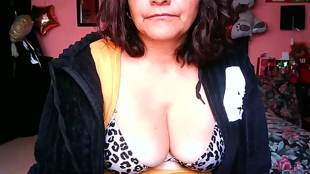 BiancaSteel online show from July 22, 2026, 3:48 pm