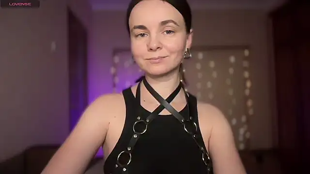 Snapshot of lanaloulou chatting on October 25, 2025, 10:26 pm lanaloulou online show from October 25, 2025, 10:26 pm