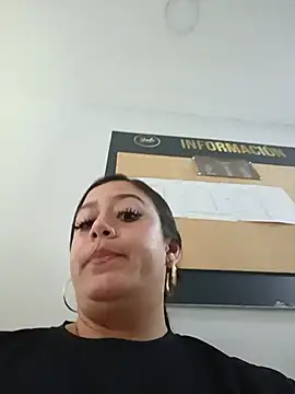 Snapshot of LeilaHiuston chatting on July 21, 2026, 8:55 pm LeilaHiuston online show from July 21, 2026, 8:55 pm