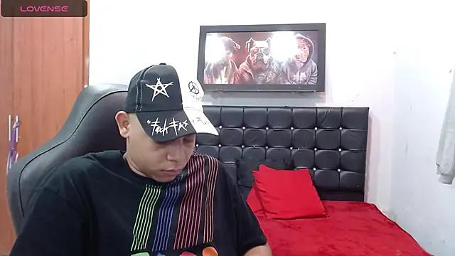 Alejandroo 22 online show from March 21, 2025, 2:29 pm