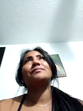 Snapshot of Ariana_Rodriguez chatting on September 27, 2025, 3:11 am Ariana Rodriguez online show from September 27, 2025, 3:11 am